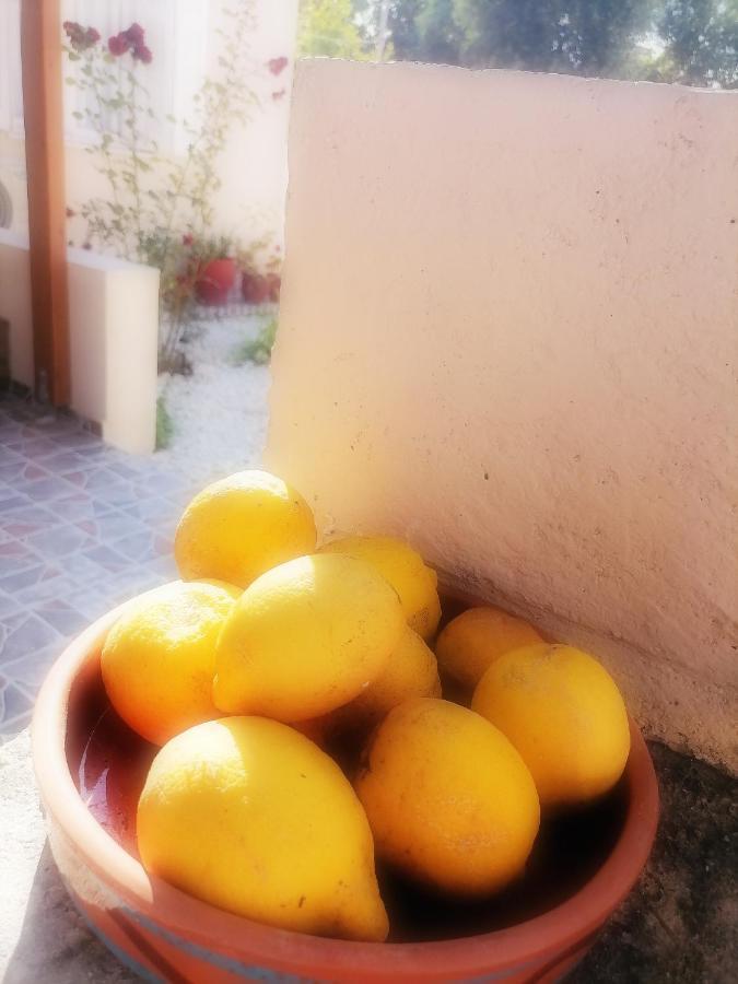 Вилла Lemon Tree House Каливес Экстерьер фото